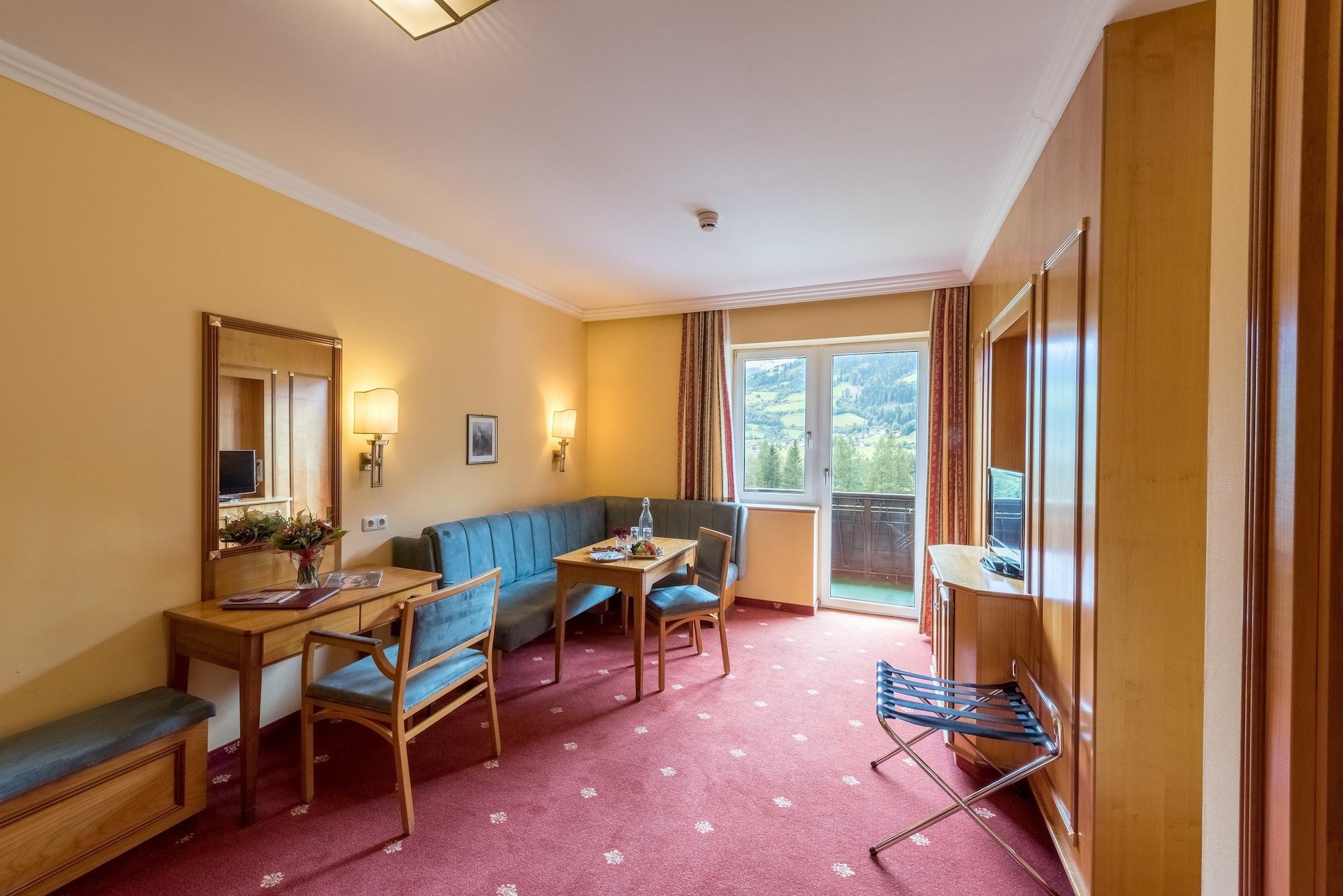 Hotel Germania Gastein - Ganzjaehrig Inklusive Alpentherme Gastein & Sommersaison Inklusive Gasteiner Bergbahnen Bad Hofgastein Εξωτερικό φωτογραφία